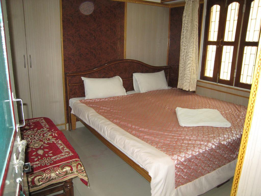 Kedareswar B&B Varanasi Exterior photo